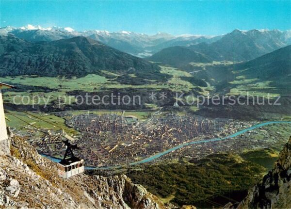 Innsbruck Nordkettenbahn Bergbahn Blick auf die S