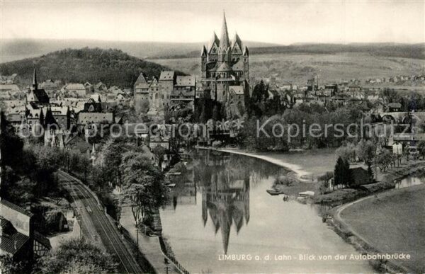 Limburg Lahn Stadtpanorama mit Dom Blick von der Aut