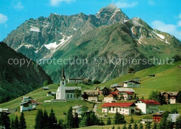 Hirschegg Kleinwalsertal Vorarlberg Ortsansicht mit Kirche Widderstein Allg