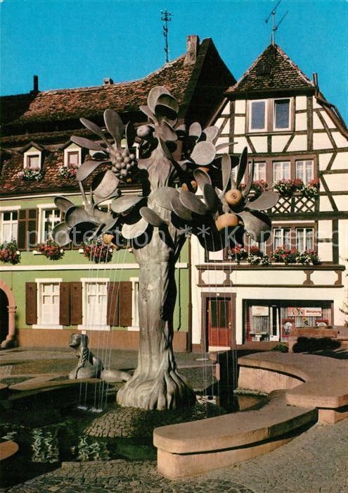 Neustadt Weinstrasse Brunnen am Kartoffelmarkt Fachwerkhäuse