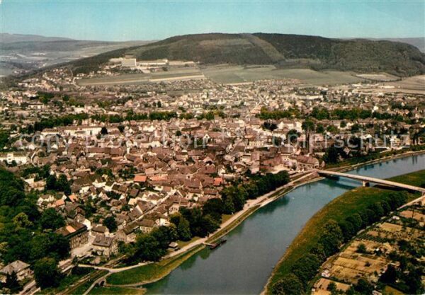 Hoexter Weser Fliegeraufnahme Kirche Brücke