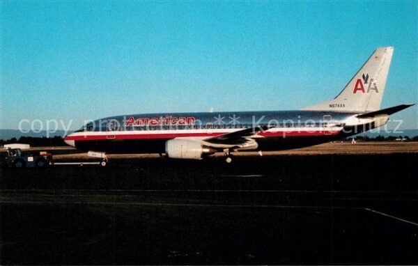 Flugzeuge Zivil American Airlines Boeing 737-3A4 N674AA
