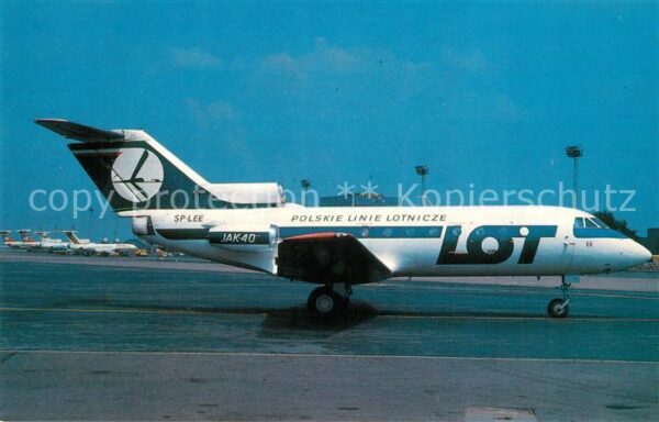 Flugzeuge Zivil LOT Yak-40 SP-LEE c/n 9021560