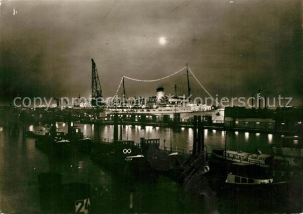 Schiffe Ships Navires Hamburg Hafen bei Nacht