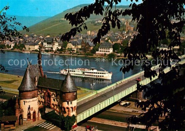 Motorschiffe Moselbrücke Traben-Trarbach