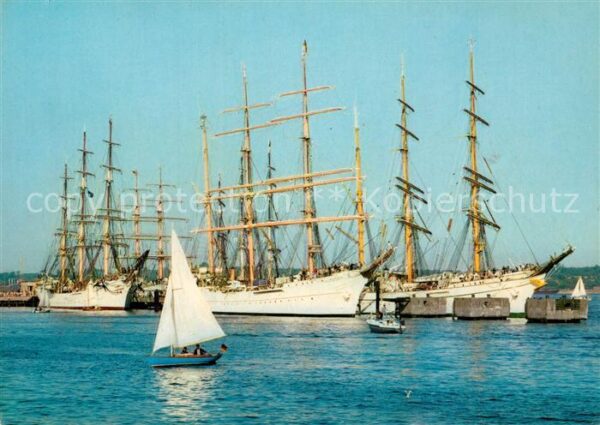 Segelschiffe Windjammer Blücherbrücke Kiel