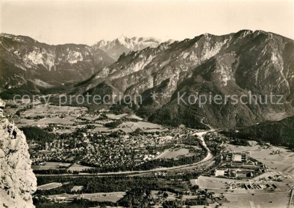 Bad Reichenhall Blick vom Hochstaufen zum Predigtstuhl