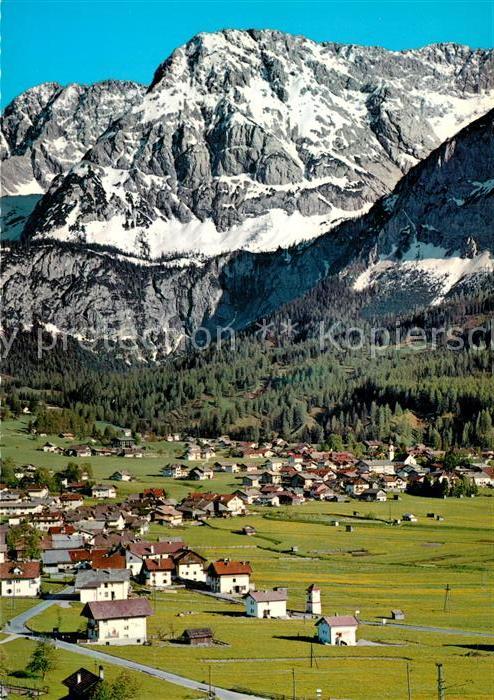 Ehrwald Tirol mit Mieminger Gruppe