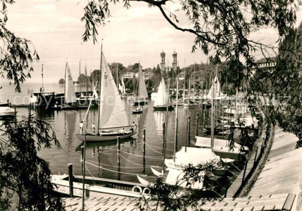 Friedrichshafen Bodensee Yachthafen und Schlosskirche