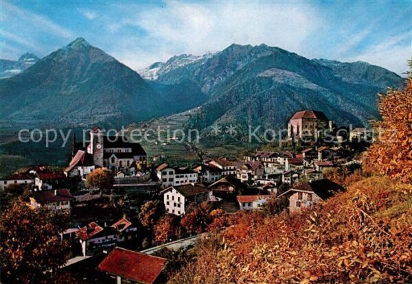 Schenna Meran Ortsansicht mit Kirche Alpen Herbststim