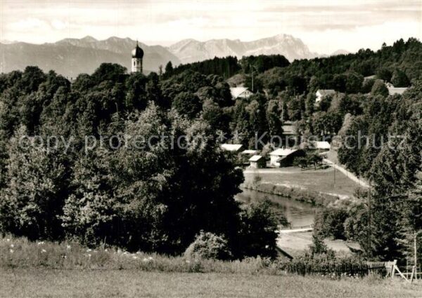 Beuerberg Wolfratshausen Blick über die Loisach Wettersteingebir
