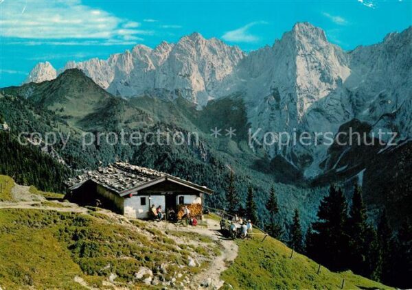 St Johann Tirol Hinterkaiserfeldenalm mit Wilden Kaiser
