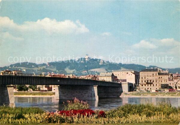 Linz Donau Nibelungenbrücke mit Pöstlingberg
