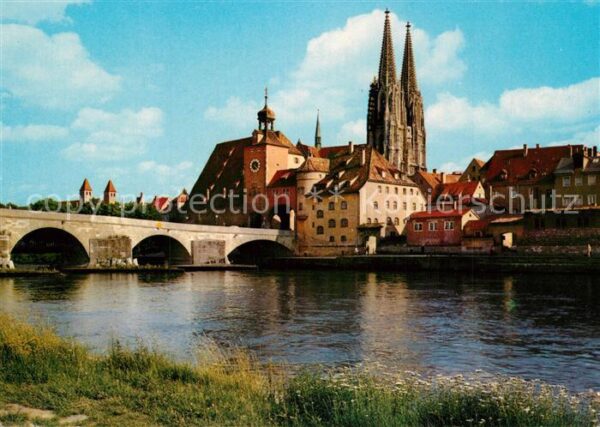 Regensburg Panorama mit Dom Donaubrücke