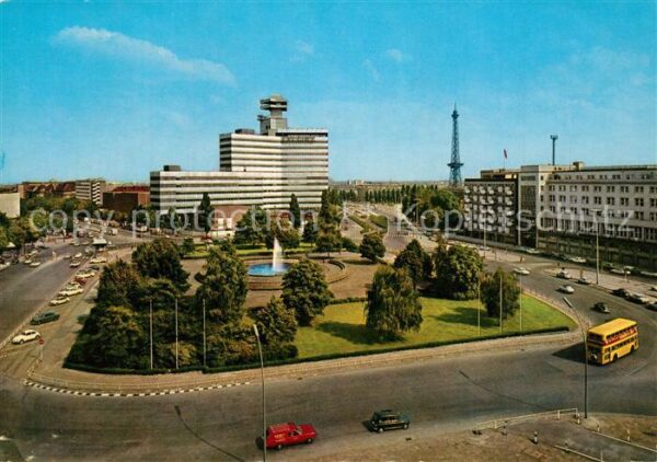 Berlin Theodor Heuss Platz mit Fernsehzentrum