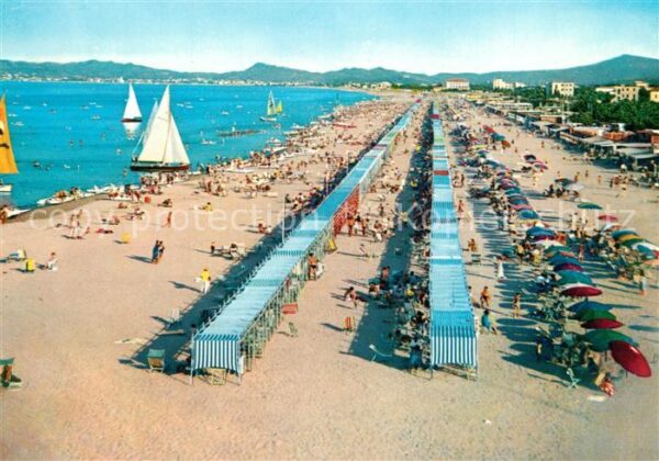 Rimini Un tratto dell immensa spiaggia