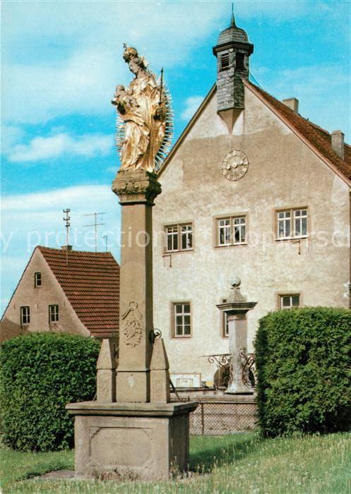 Aub Wuerzburg Rathaus mit Mariensäule