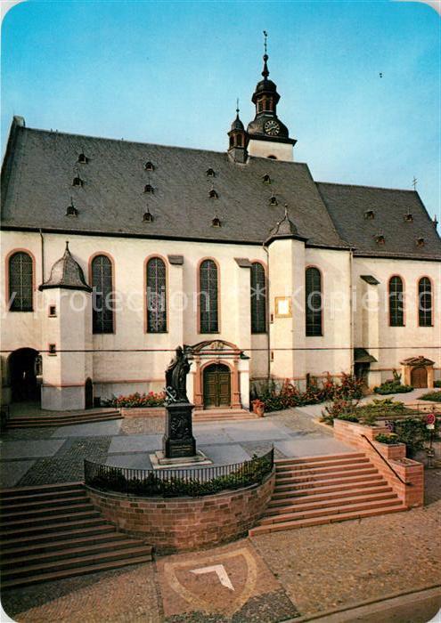 Oestrich-Winkel Kath Kirche St Walburga mit Rhabanus Ma