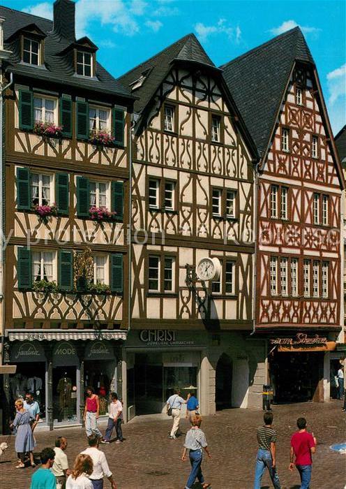 Trier Alte Fachwerkhäuser am Hauptmarkt