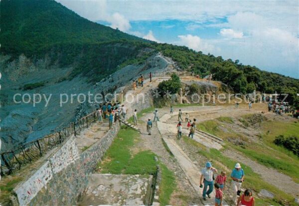 Java Indonesien Mountain resort Tangkuban Perahu West J