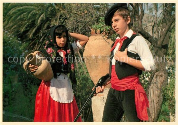 Taormina Sizilien Kinder in Tracht