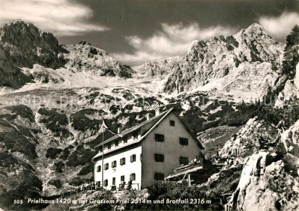 Prielschutzhaus mit Grossem Priel und Brotfall
