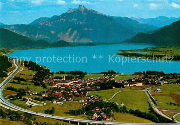 Mondsee Salzkammergut Fliegeraufnahme