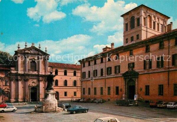 Pavia Piazza Ghislieri