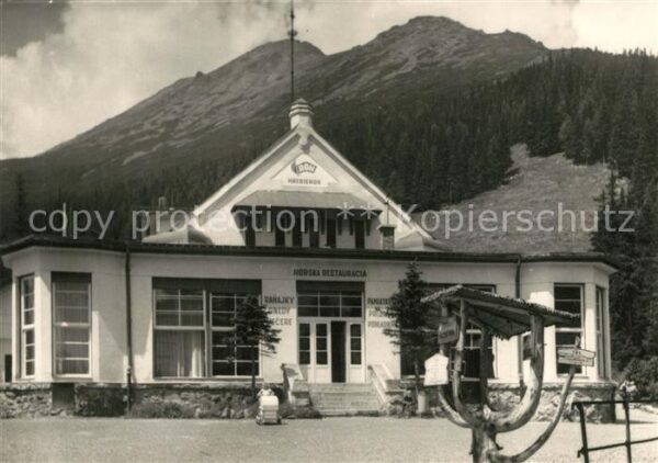 Vysoke Tatry V pozadi Slavkovsky stit