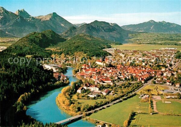 Fuessen Allgaeu Panorama Lechtal mit Aggenstein und Bre