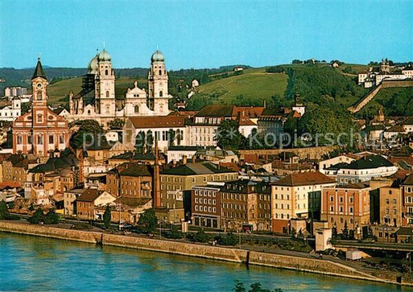 Passau Drei Flüsse Stadt Altstadt mit Pauluski