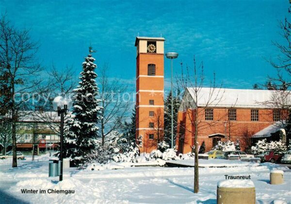 Traunstein Oberbayern Katholische Kirche Winter im Chiemgau