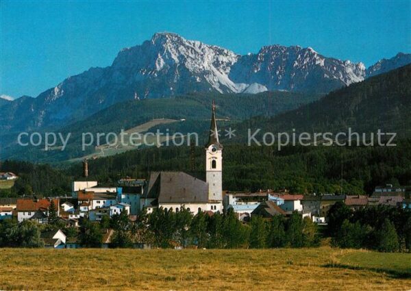 Teisendorf Oberbayern Ortsansicht mit Kirche Hochstaufen Chie