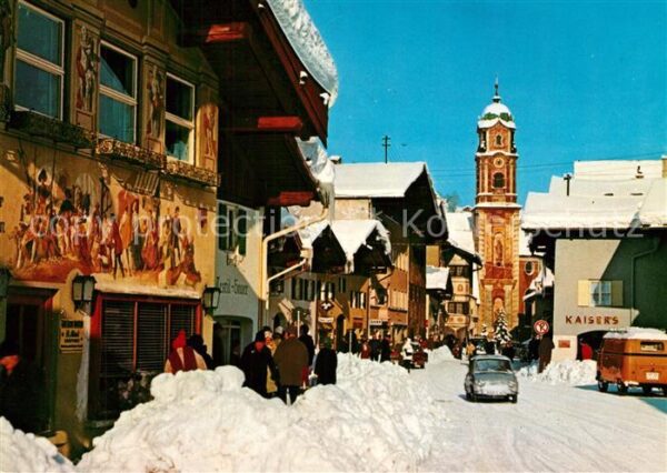 Mittenwald Bayern Obermarkt Häuser mit Freskomalereien Lü