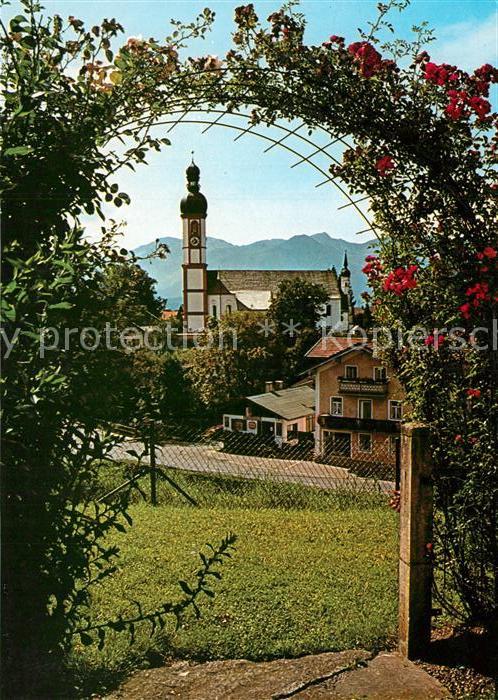 Elbach Miesbach Durchblick zur Kirche Rosenranken