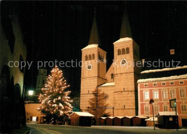 Berchtesgaden Schlossplatz Stiftskirche Christbaum Na