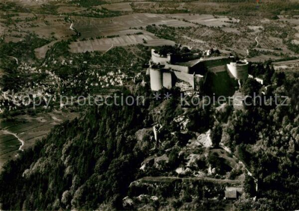 Neuffen Fliegeraufnahme mit Burg-Hohenneuffen