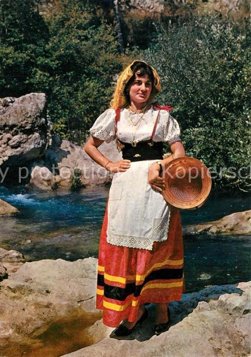 Trachten Italien Abruzzo Wasserträgerin