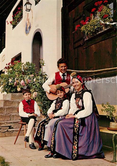 Trachten Schweiz Montafon Gitarre