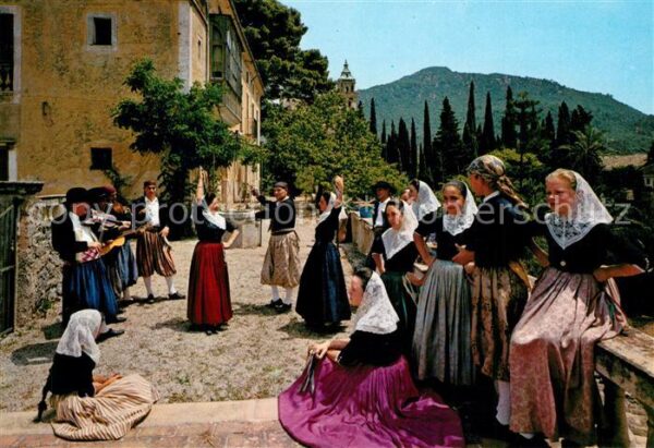 Valldemosa Bailas tipicos