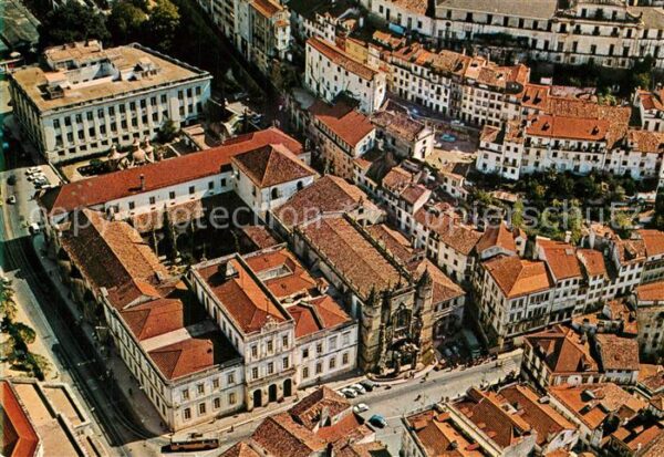 Coimbra Ingreja de Santa Cruz e Camara Vista ae