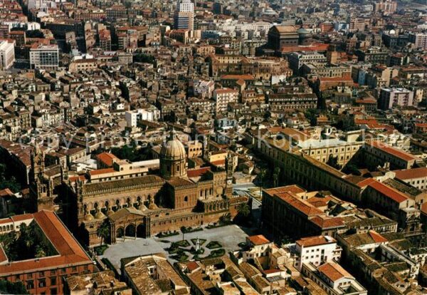 Palermo Sicilia Panorama visto dall’aereo Cattedrale