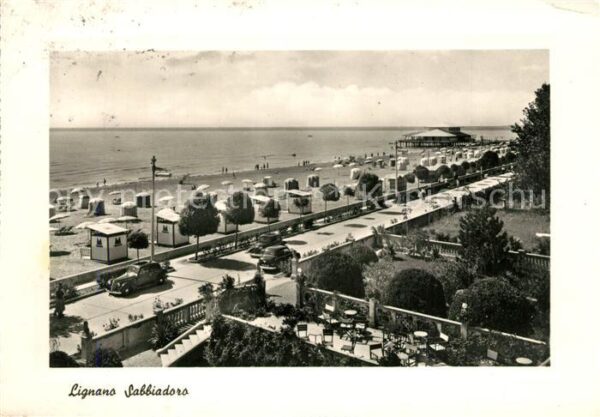 Lignano Sabbiadoro Promenade Strand