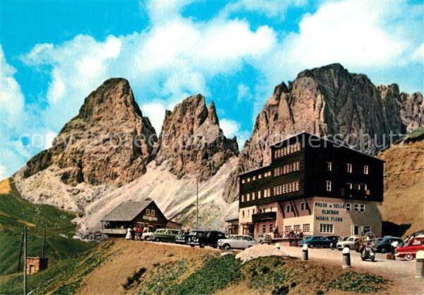 Sassolungo Langkofel Rifugio Maria Flora al Passo