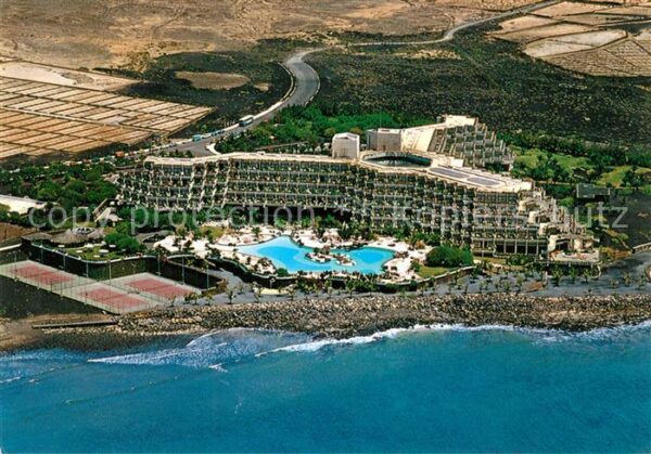 Lanzarote Kanarische Inseln Fliegeraufnahme Hotel Las Salinas