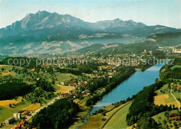 Rotsee Fliegeraufnahme mit Luzern und Pilatus