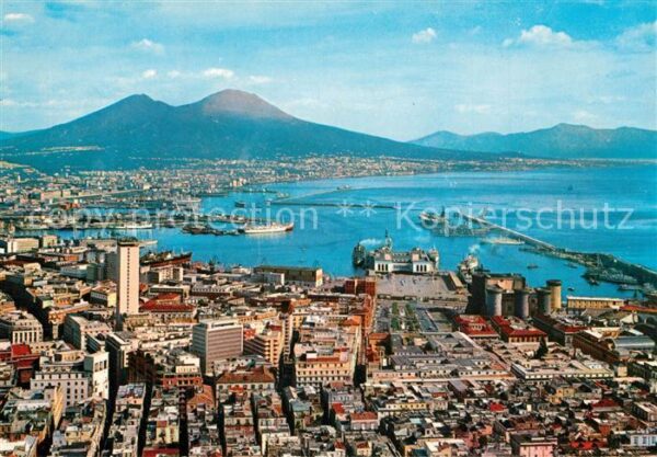 Napoli Neapel Fliegeraufnahme mit Vesuv