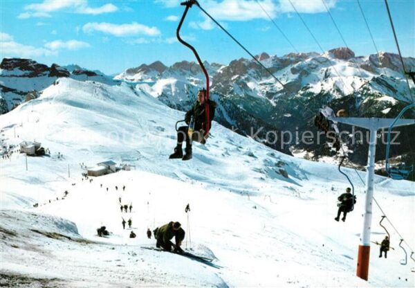 Pordoi Seilbahn Winterlandschaft