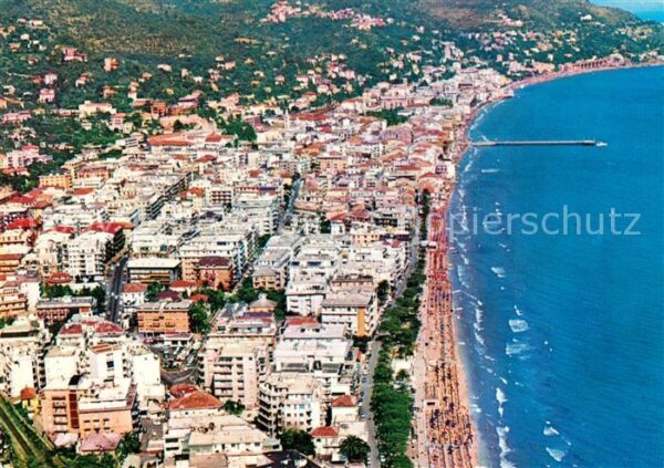 ALASSIO Savona Liguria IT Fliegeraufnahme Strand Hotel