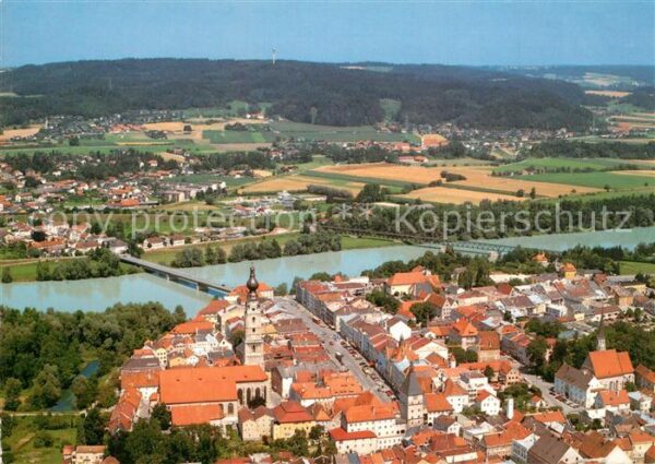 Braunau Inn Pfarrkirche Fliegeraufnahme